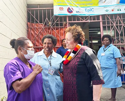 Amata and healthworkers in PNG