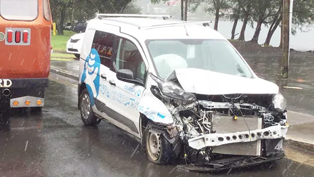 Bluesky van with crumpled fender