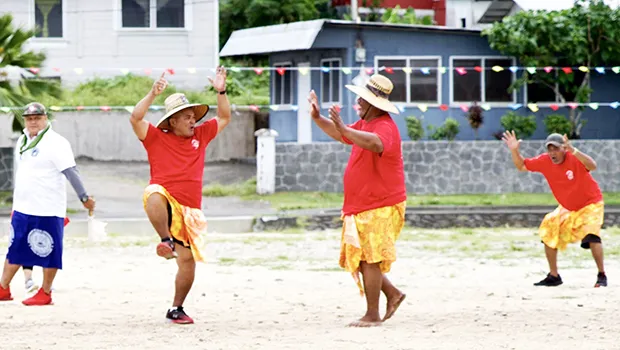 Players in the Co-Ed Cricket Challenge