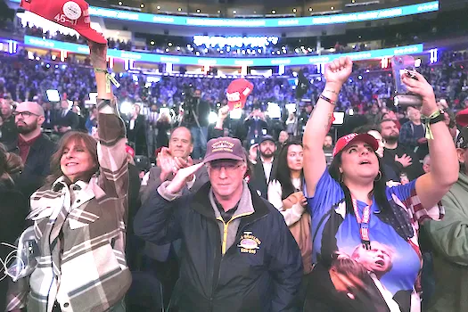crowd at trump rally