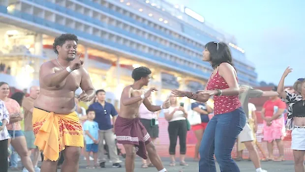 Norwegian Sun cruise ship visitor