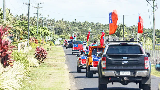 Convoy of cars for demonstration against judiciary.