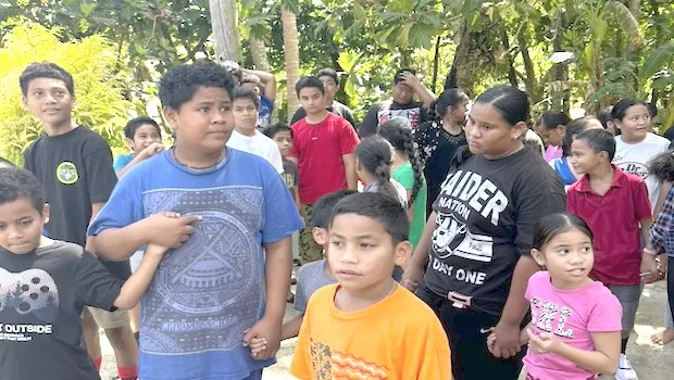Faleaasao Elementary students on the mountainside