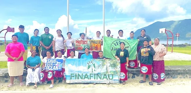 Olosega Elementary students with Finafinau leaders