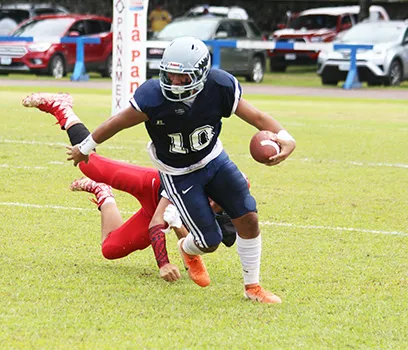 Samoana Sharks Toeaso Sola shakes off a defender