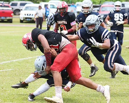 Manuita Sofeni of the Vikings trying