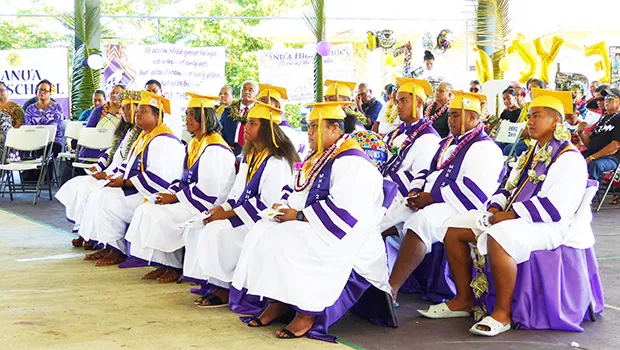 The ten graduates of Manu’a High School 