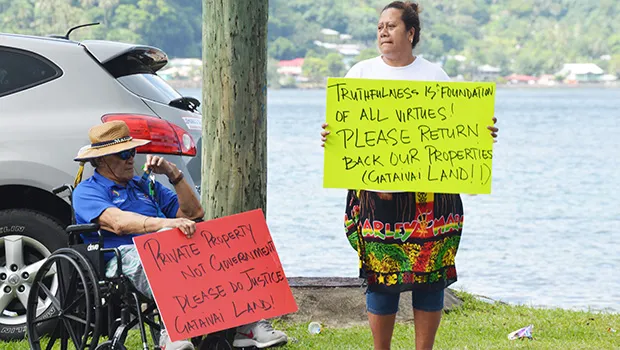Two protesters from Gataivai