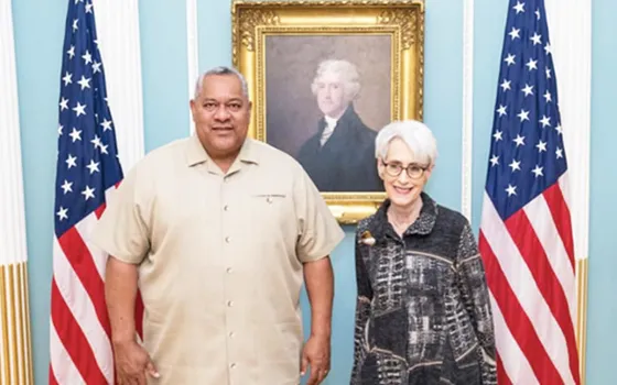 Governor Lemanu P. S. Mauga, left, and US Deputy Secretary of State Wendy R Sherman 