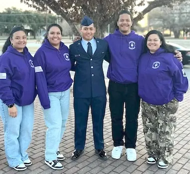 Henry Vailolo with family members