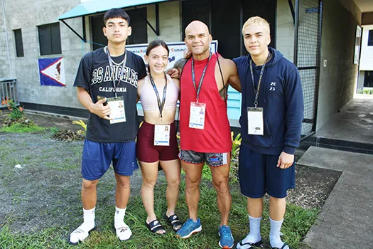Stanley Tapuaialupe Iakopo with his children