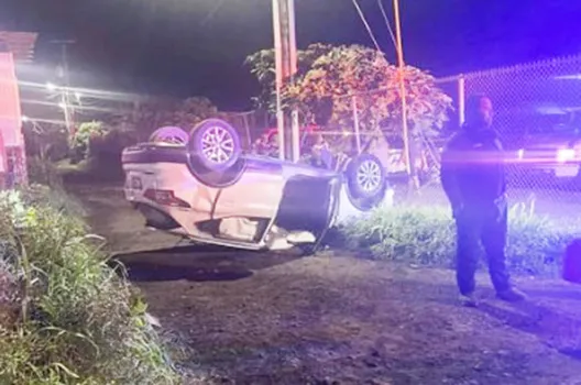 UPSIDE DOWN CAR