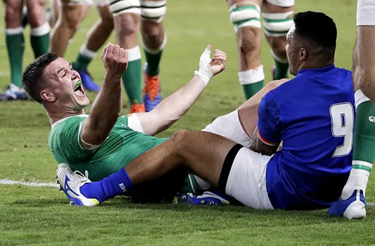 Ireland's Johnny Sexton celebrates after scoring a try against Samoa