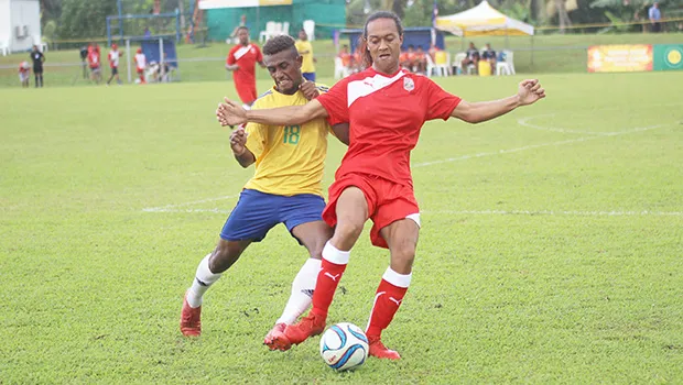 Jaiyah Saelua of American Samoa defends