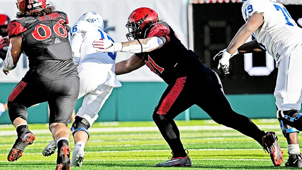  Easy Post Hawaii Bowl, The Tavai Brothers