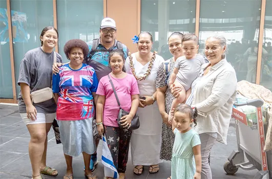 Samoans arriving home from Israel