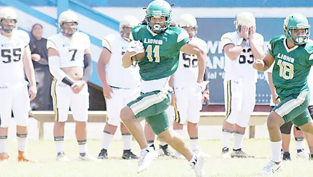 Leone Lions Alex Faiivae returning the opening kick-off