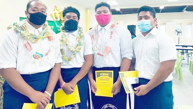 4 Leone High School HOSA members