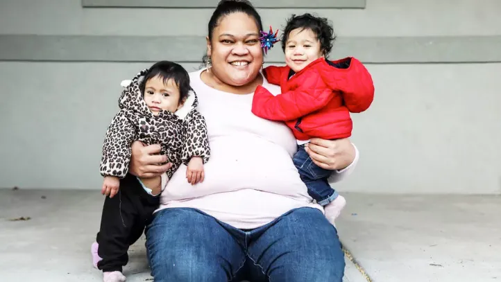 Lorimay Fuimaono-Ki with her twins