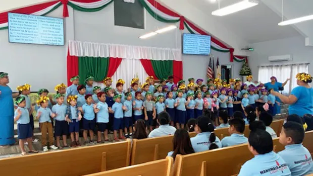 Manumal first graders during their Christmas performance