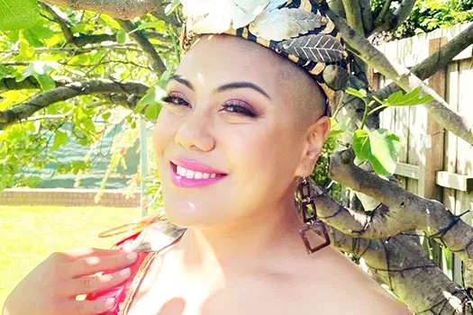 Miss Samoa Victoria Tiafau Zahriya Leaoasoma with her head shaved