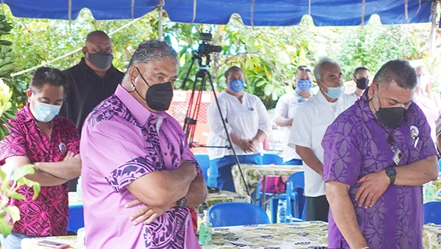 Motusa and Vesi at Tanya's funeral