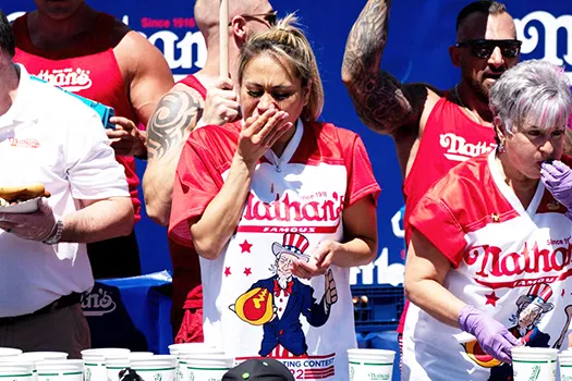 Nathan's 4th of July hot dog eating contest