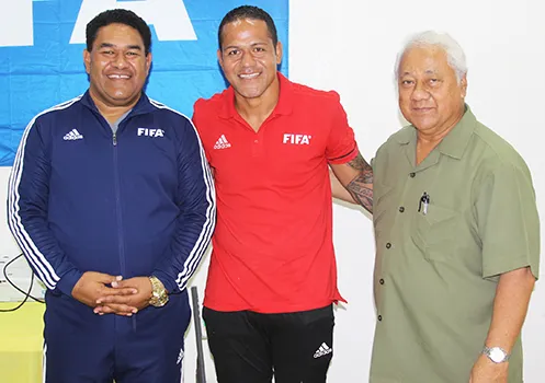 Nicky Salapu (middle) with Alex Godinet, and FIFA referee instructor Tevita Ve’a