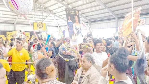 Nu'uuli VocTech graduates with families