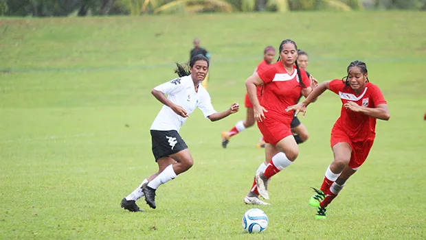 Olivia Vaiomounga of American Samoa defends