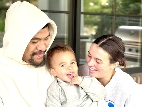 Penei Sewell and family