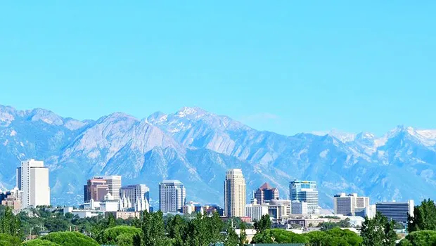  Salt Lake City, Utah skyline with mountains in the background