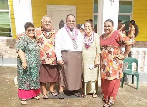 Pastor Kenneth Lelei Fuliese Maisa (middle) with wife Linda and family members