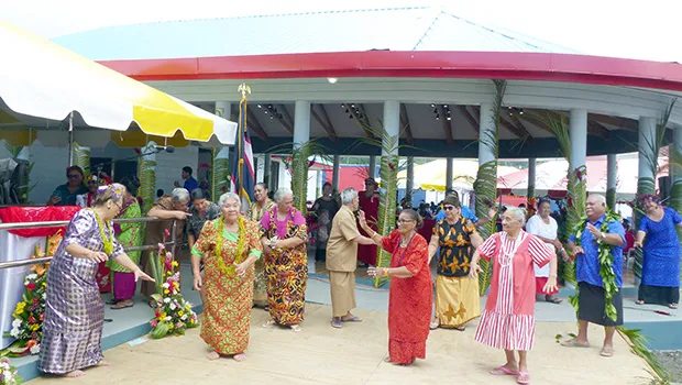 Manu’a island group perform their “taualuega” 