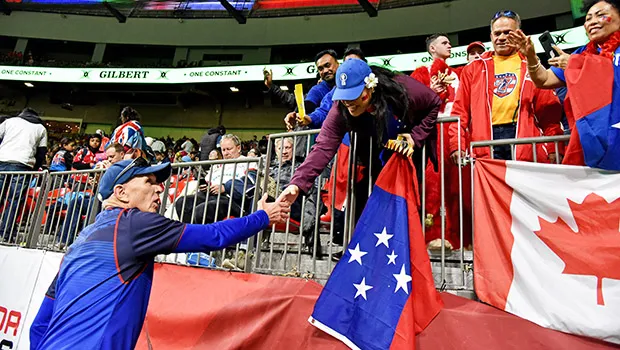 ir Gordon Tietjens greeted excited Manu Samoa fans 