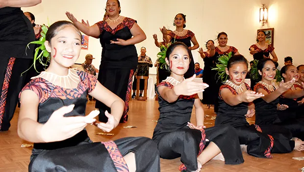 SoCal Samoan Community young siva dancers