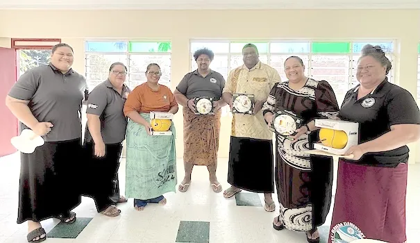 Sports equipment for Manu'a youth