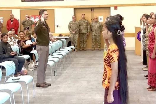 LTC John Scott swears in American Samoans