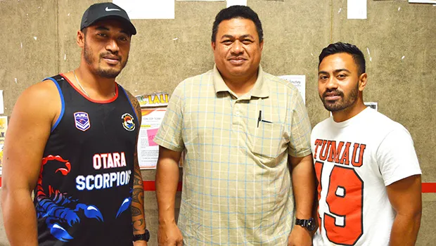 Va’afusuaga Dr. Roy Ausage, with two representatives from the Tag Football Federation in Samoa