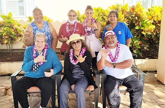 Veterans waving thank you to Hawaii VA