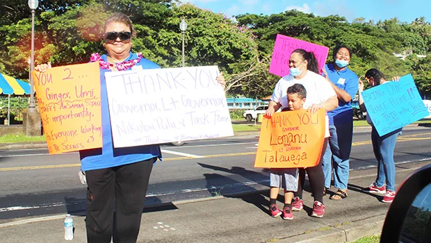 Vui Florence Saulo (left)