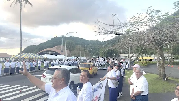 More than 2,000 church members WALK AND WAVE