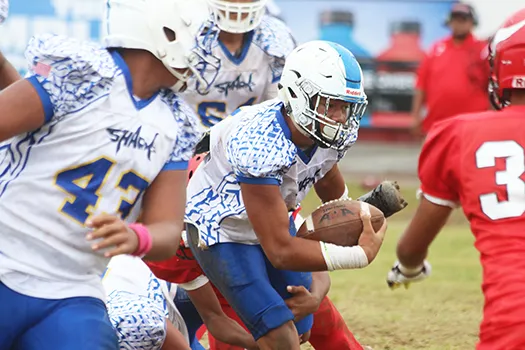 Samoana Sharks quarterback, Viliamu Tanielu 