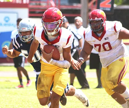 Tafuna Warriors quarterback Oakland Salave’a breaking out 